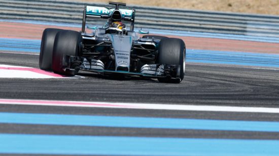 Mercedes_test_2017_tyres_04