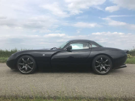 DR02 TVR tuscan 2017 side